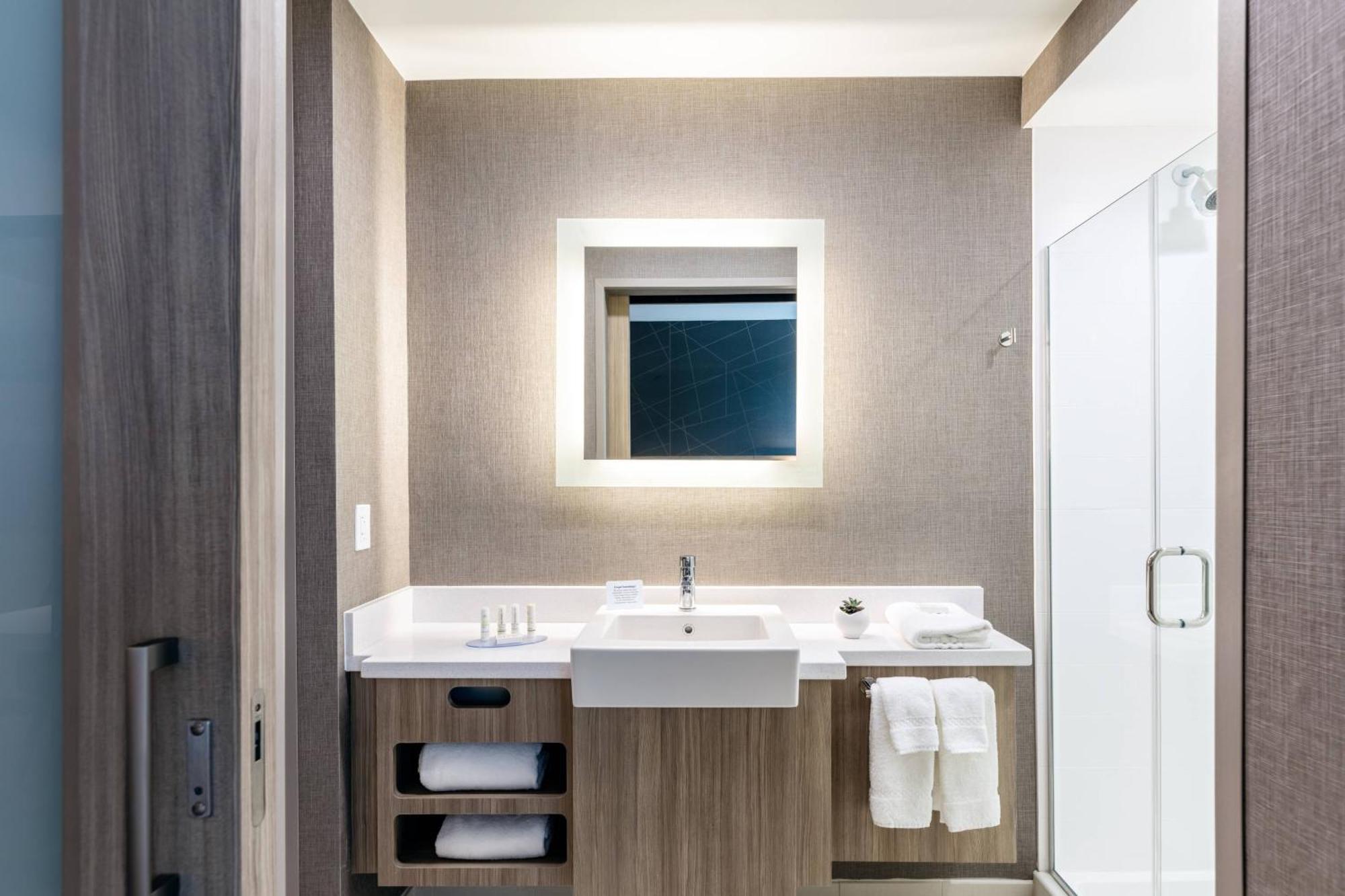 Springhill Suites By Marriott Columbia Exterior photo